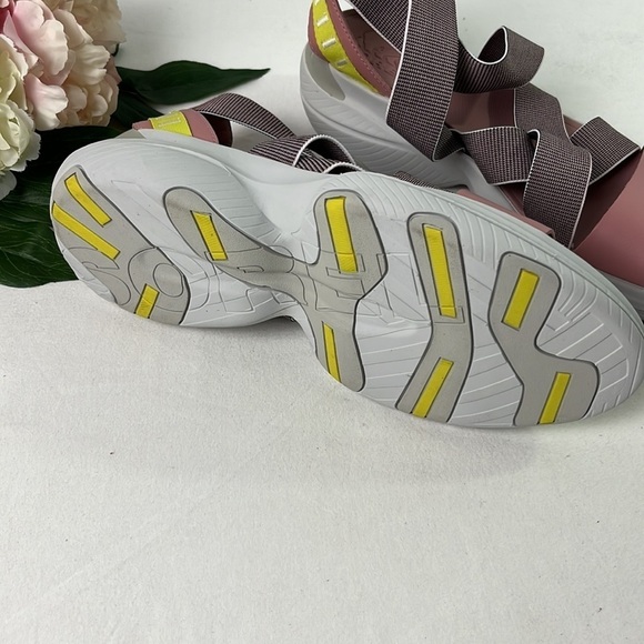 NWOB Sorel Eraser Pink Moonstone Explorer Blitz Multi Strap Sandal Size 10 - Picture 5 of 6